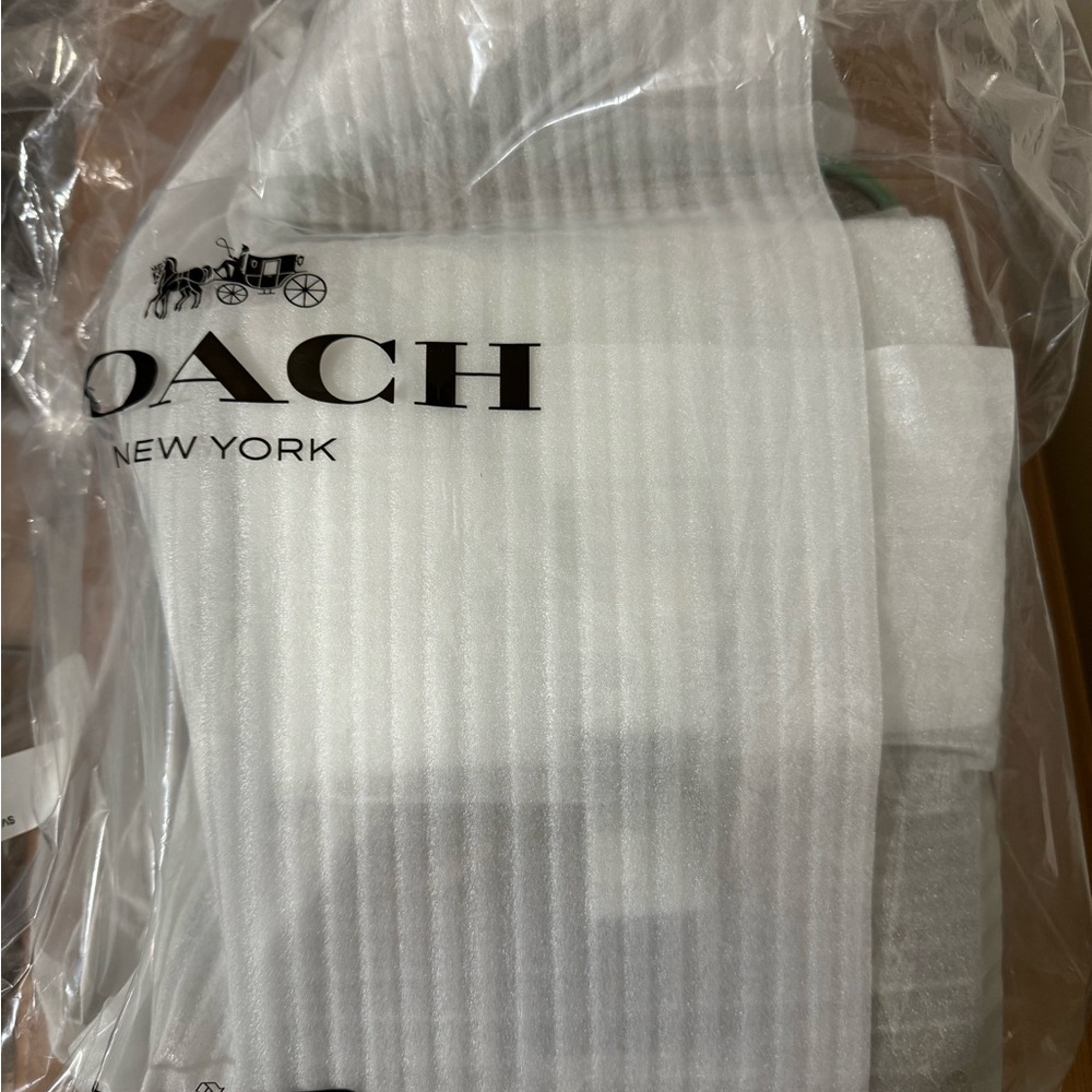 🥰 Track Pack In Colorblock Signature Canvas - Picture 13 of 14